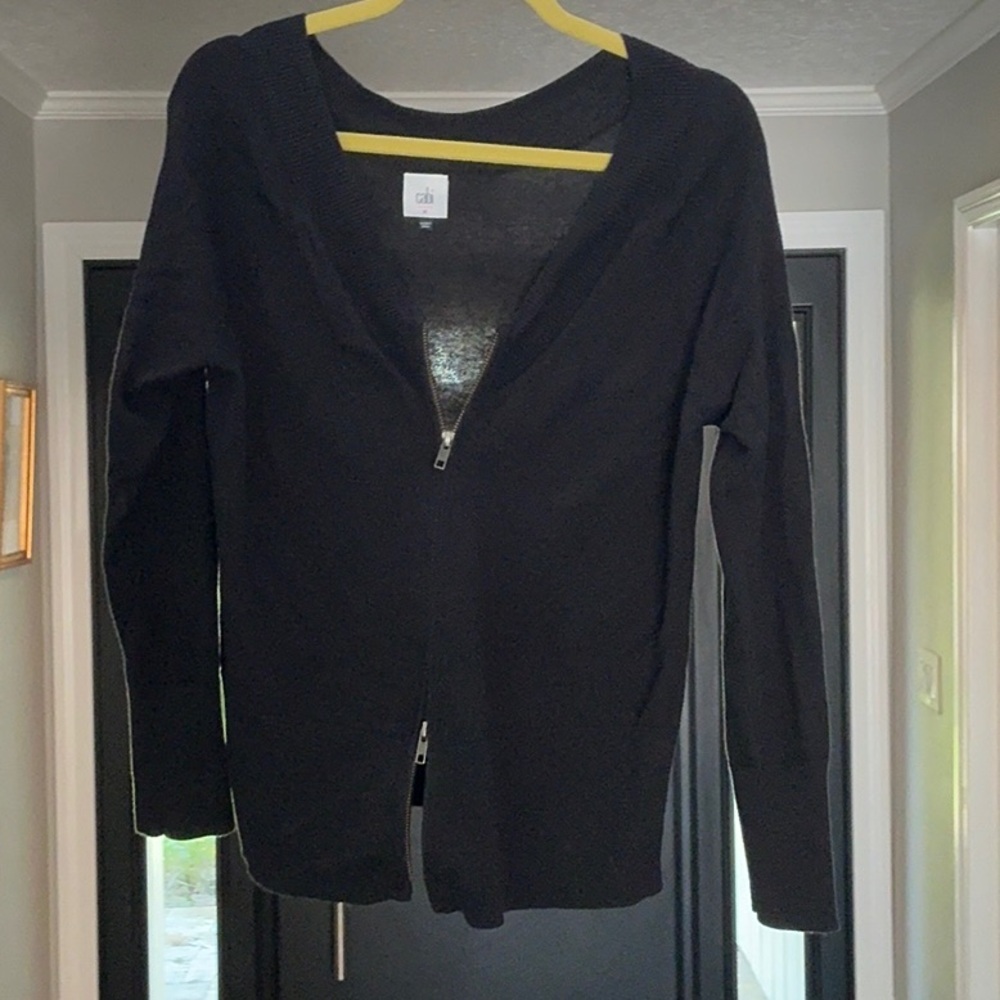 Lightweight Cabi cardigan/sweater